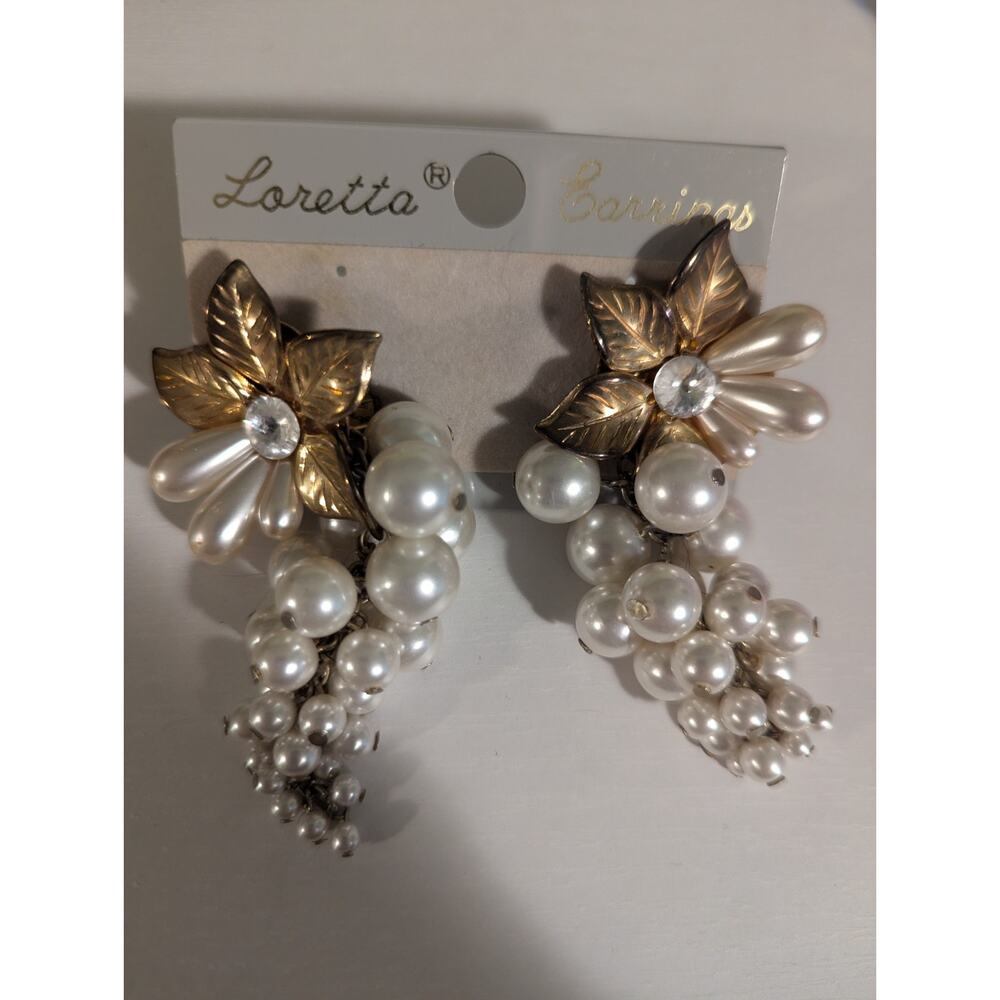 Large Vintage Faux Pearl Motion Grape Cluster Beaded Dangle Clip-on Earrings